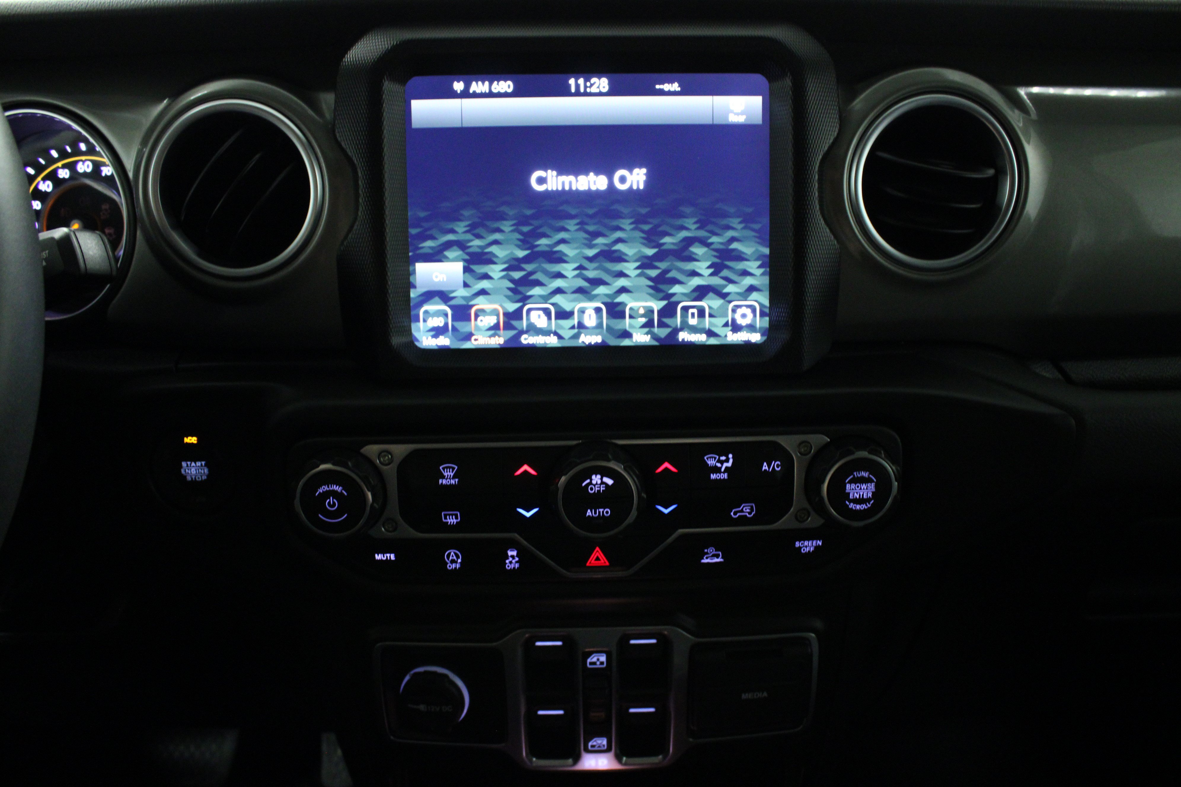 Used 2023 Jeep Wrangler Unlimited Sahara AWD/4WD image 22