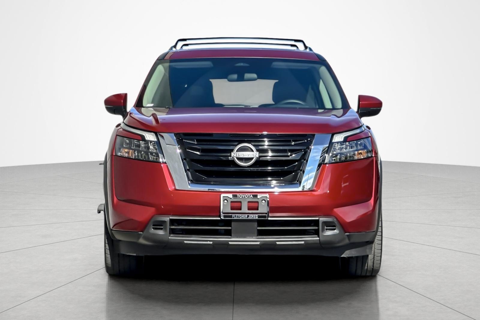 Used 2024 Nissan Pathfinder SV w/ SV Premium Package FWD image 8