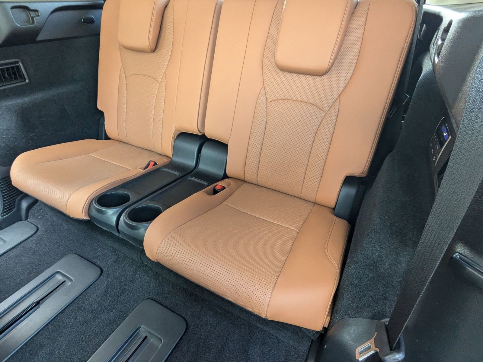 Certified 2022 Lexus RX 350L Premium image 25