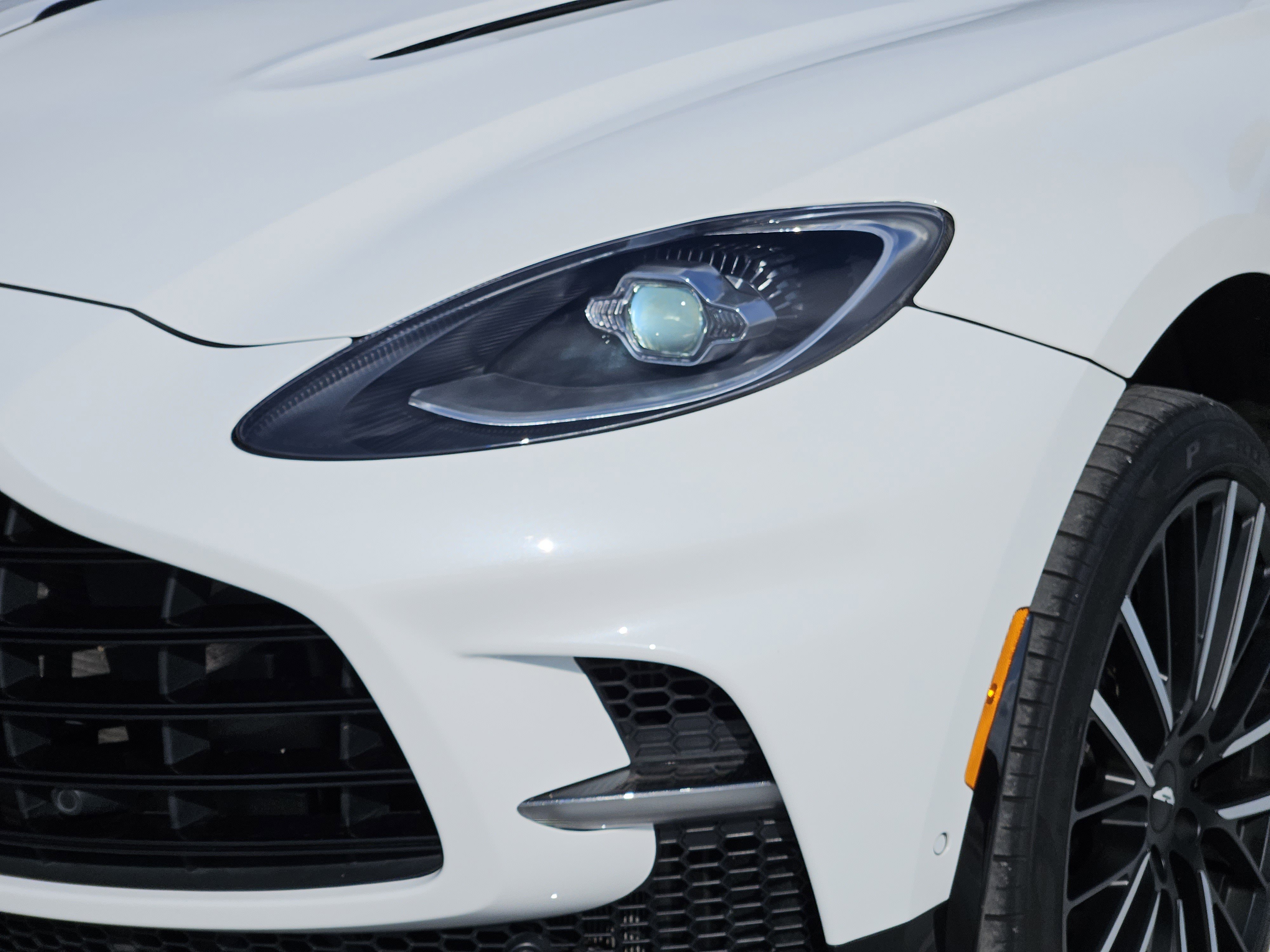 Used 2023 Aston Martin DBX 707 image 11