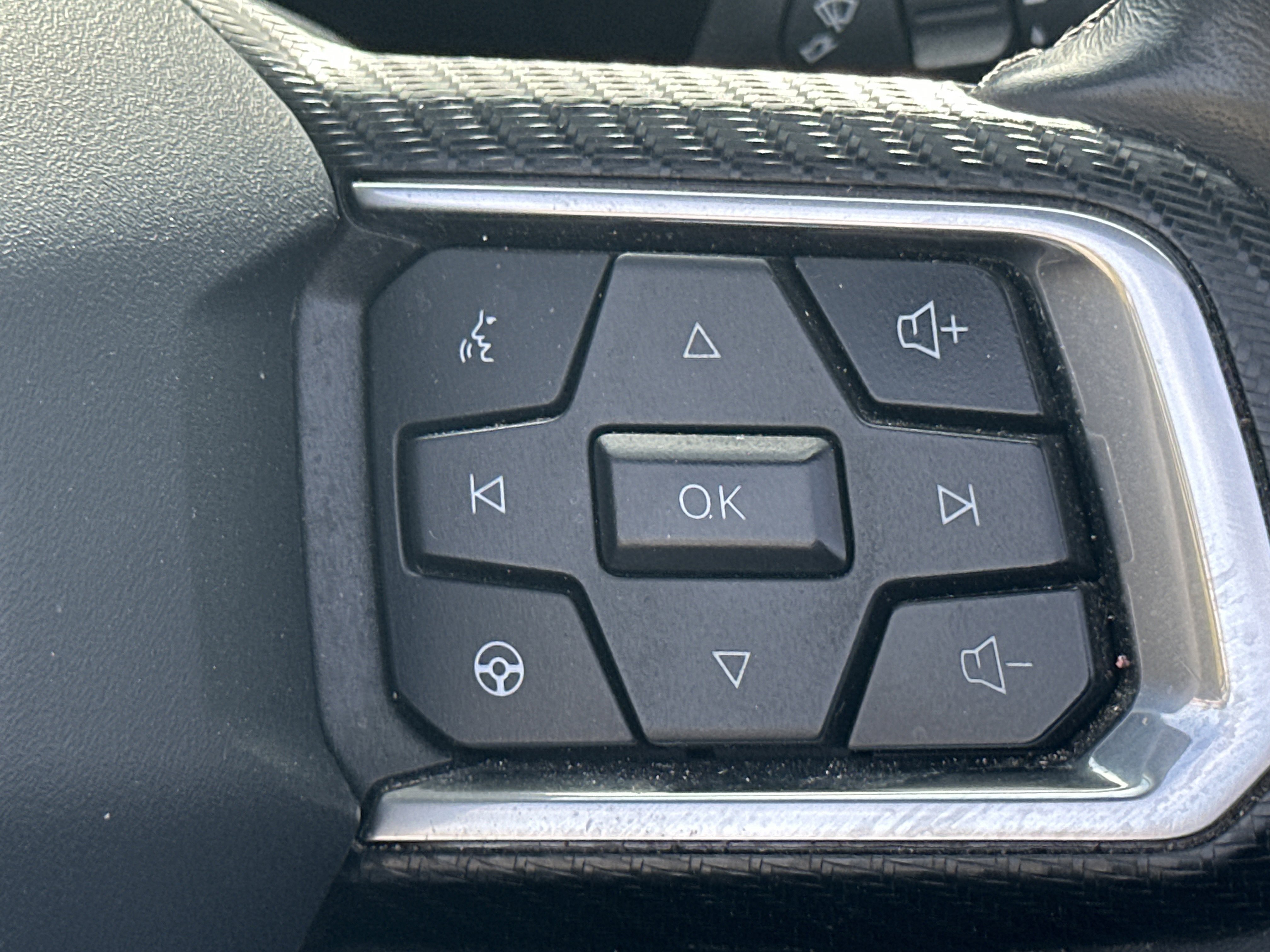 Used 2024 Ford Mustang Premium image 21