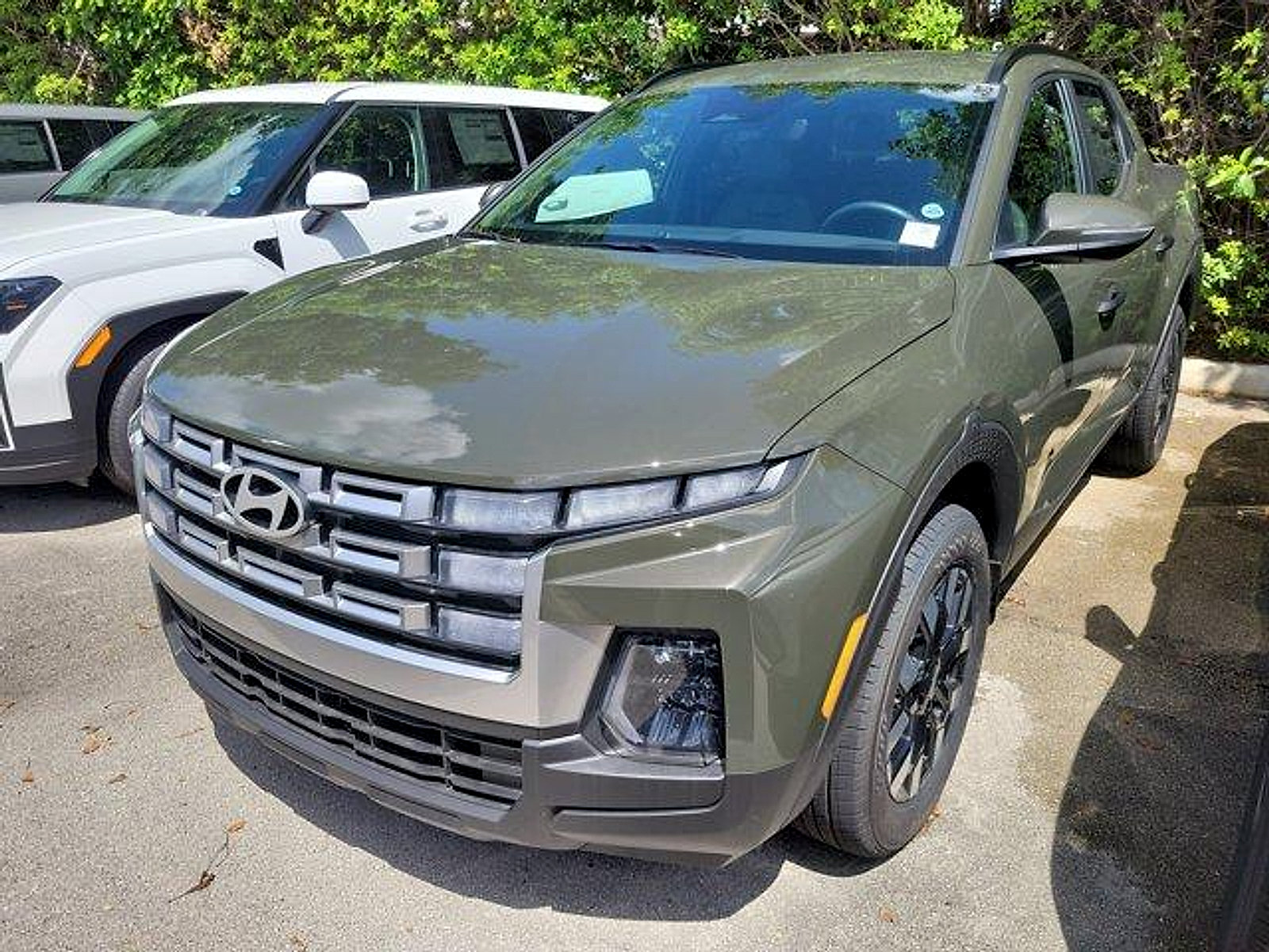 New 2026 Hyundai Santa Cruz SEL FWD image 2