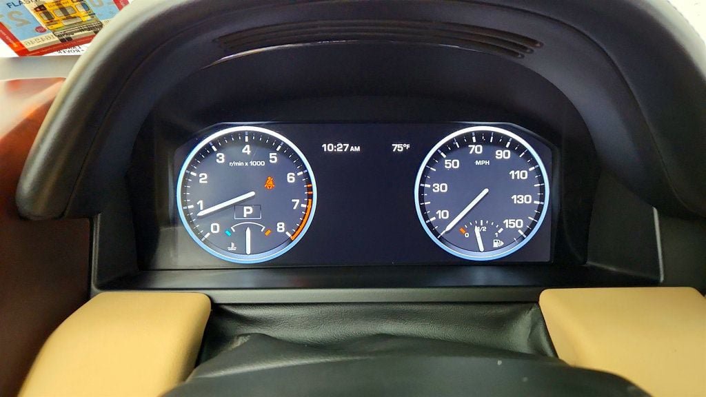 Used 2012 Land Rover Range Rover HSE AWD/4WD image 15
