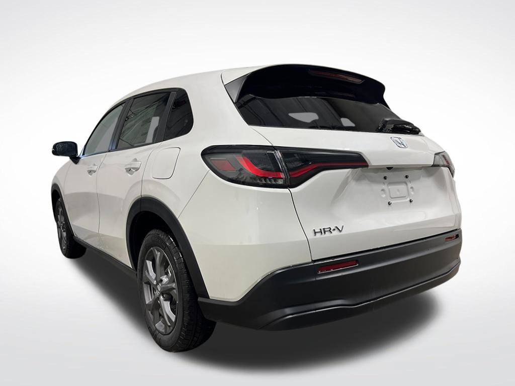 Certified 2026 Honda HR-V LX image 3