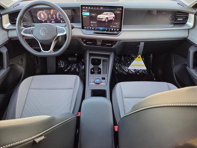New 2026 Volkswagen Tiguan SE FWD image 14