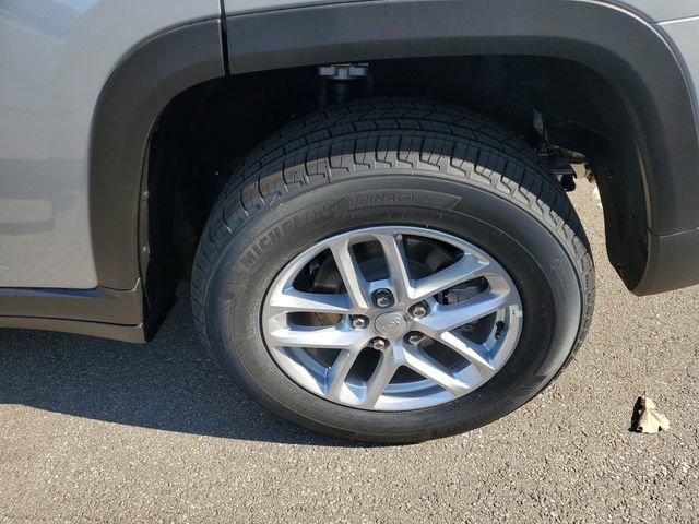 New 2025 Jeep Grand Cherokee Laredo X w/ Luxury Tech Group I image 5