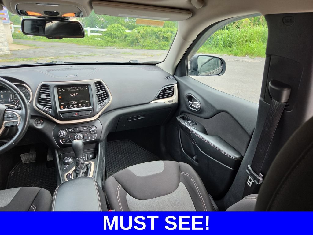 Used 2014 Jeep Cherokee Latitude w/ Comfort/Convenience Group AWD/4WD image 11