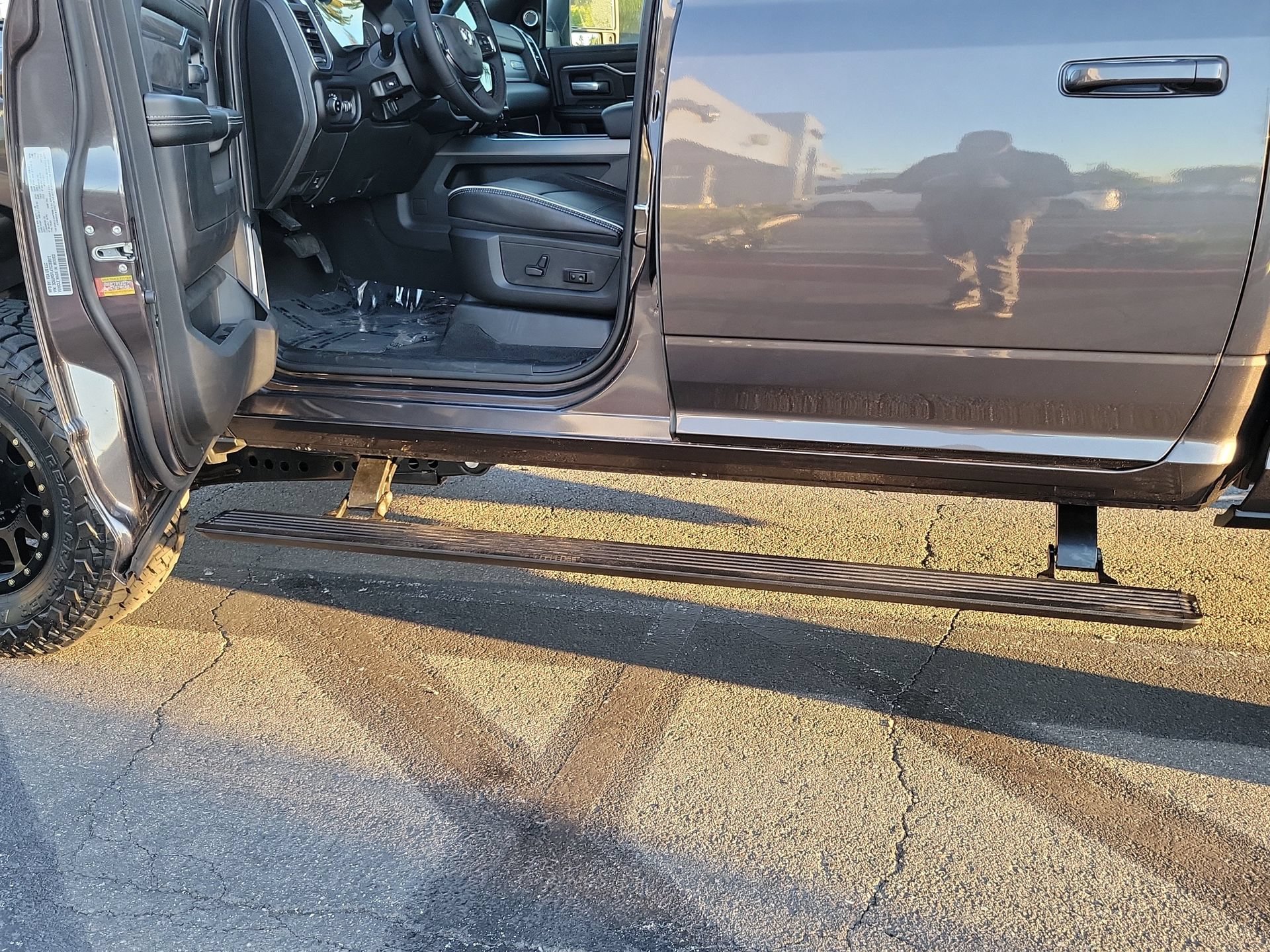 New 2026 RAM 2500 Laramie AWD/4WD image 13