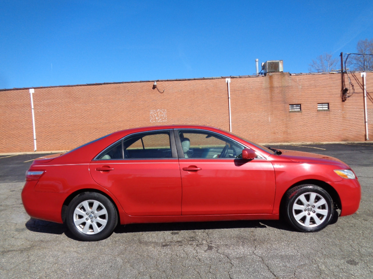 Used 2009 Toyota Camry XLE image 4