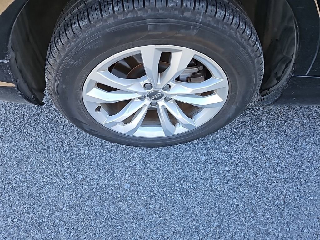 Used 2019 Audi Q7 3.0T Premium Plus w/ Premium Plus Package image 11