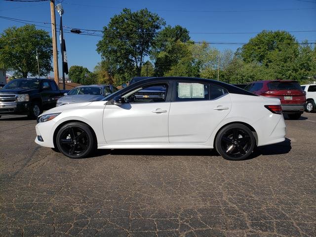 Used 2022 Nissan Sentra SR w/ Midnight Edition image 3