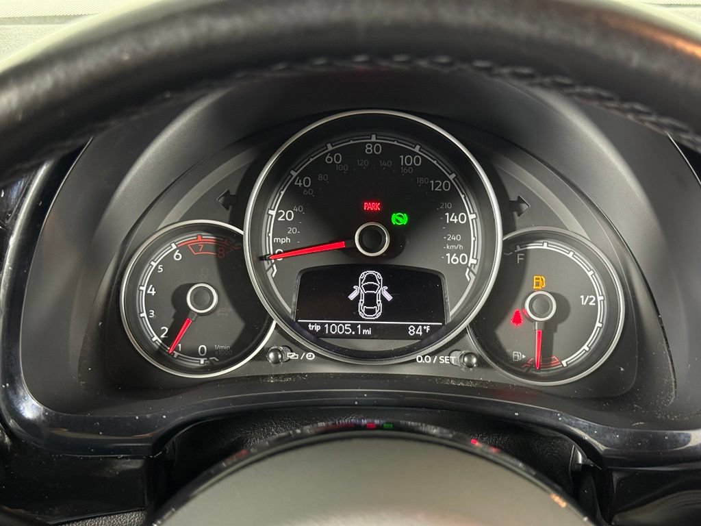 Used 2018 Volkswagen Beetle 2.0T S w/ Style & Comfort Package For S FWD image 13