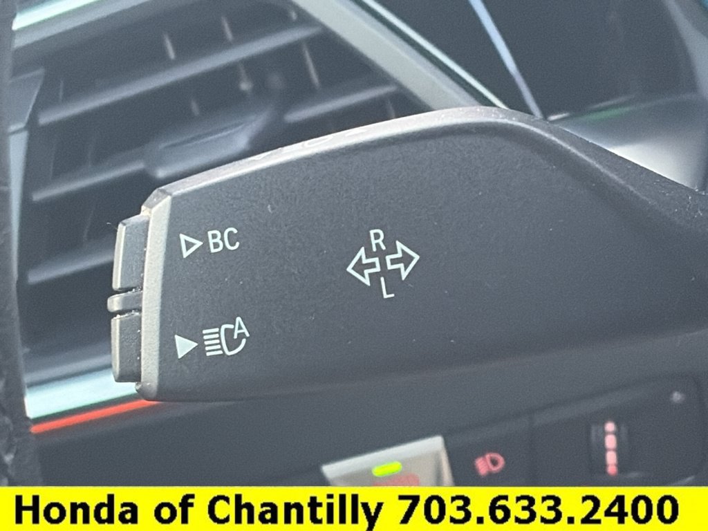 Used 2021 BMW 330i xDrive Sedan w/ Convenience Package AWD/4WD image 10
