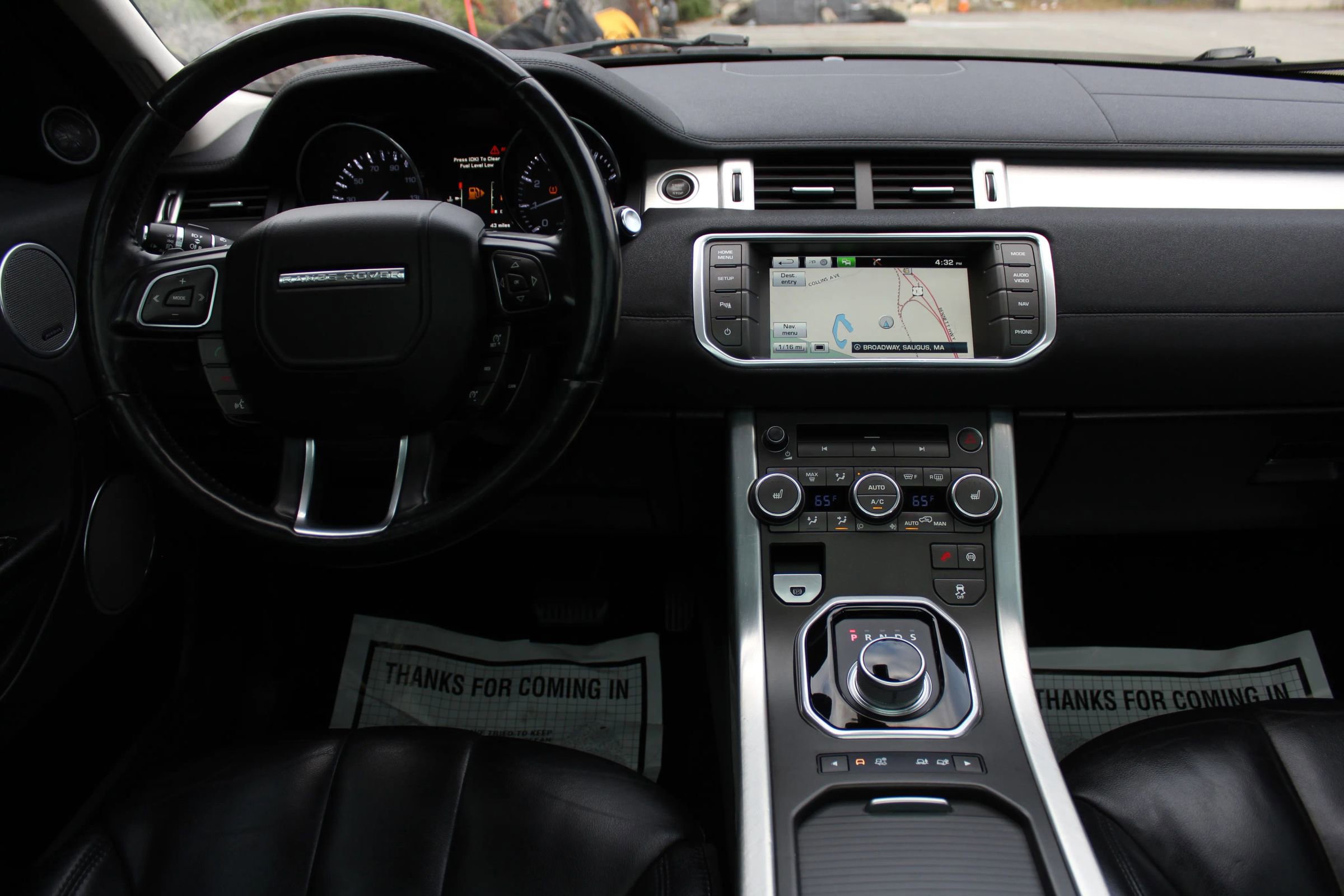 Used 2015 Land Rover Range Rover Evoque Pure Plus image 19