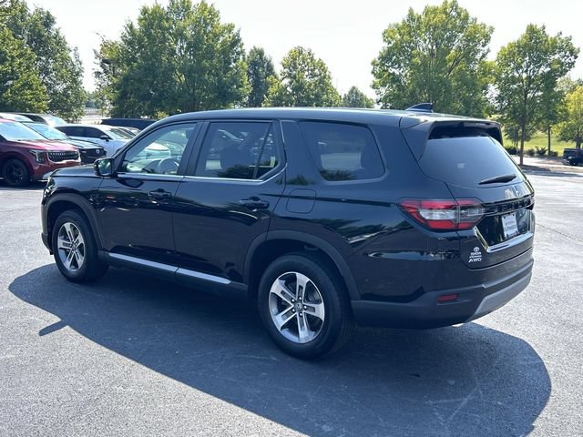 Used 2025 Honda Pilot EX-L image 6