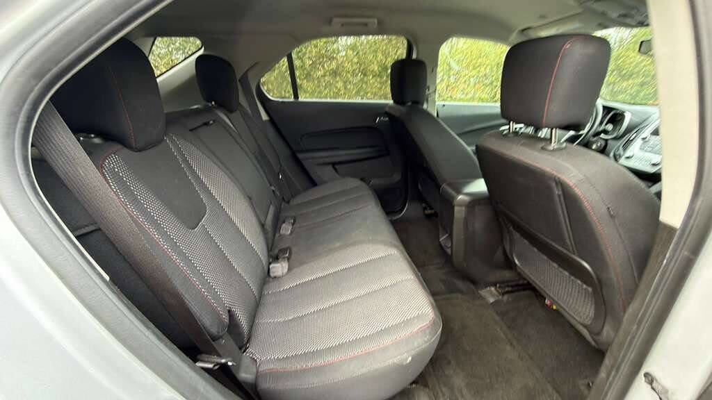 Used 2015 Chevrolet Equinox LT w/ Driver Convenience Package AWD/4WD image 23