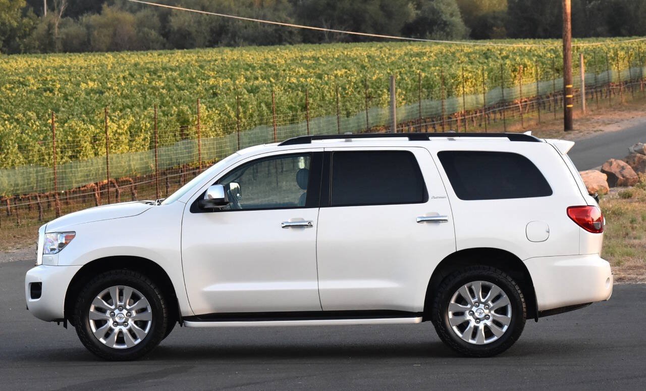 Used 2013 Toyota Sequoia Platinum AWD/4WD image 29