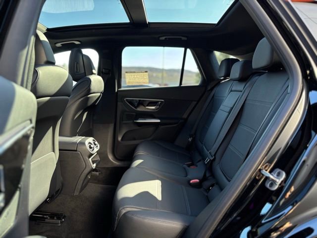Used 2026 Mercedes-Benz GLC 300 4MATIC image 22