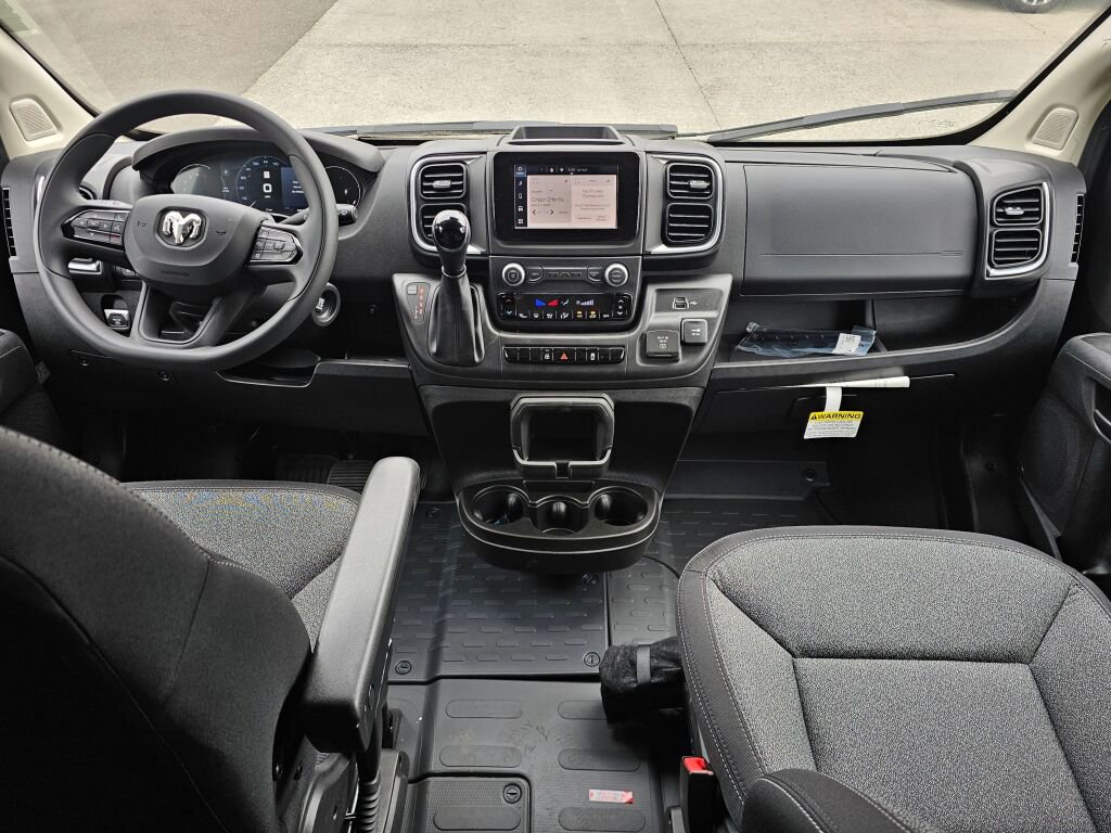 New 2025 RAM ProMaster 2500 w/ Quick Order Package 22G SLT image 16