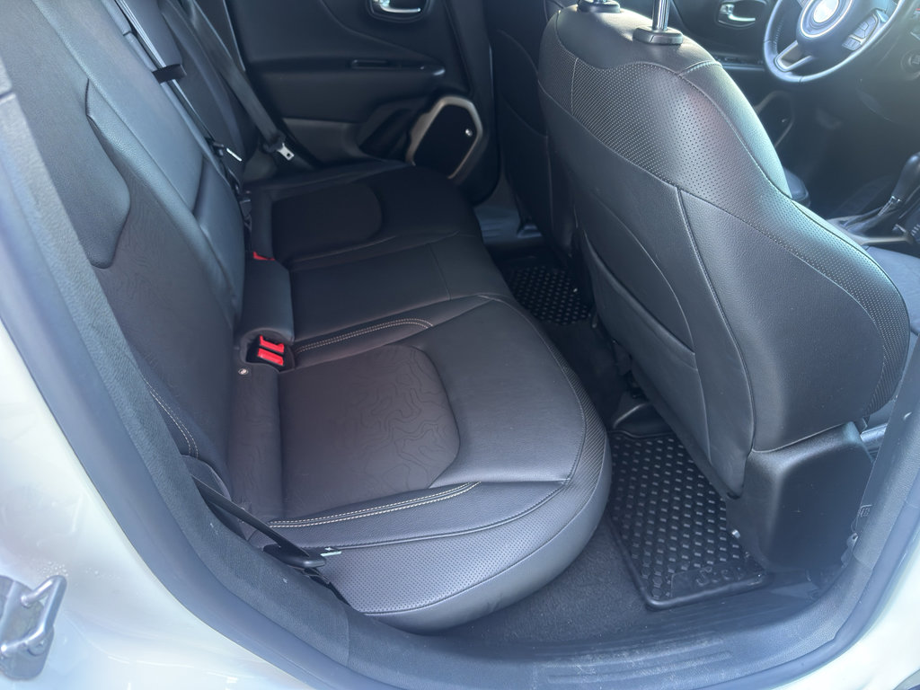 Used 2017 Jeep Renegade Trailhawk image 16