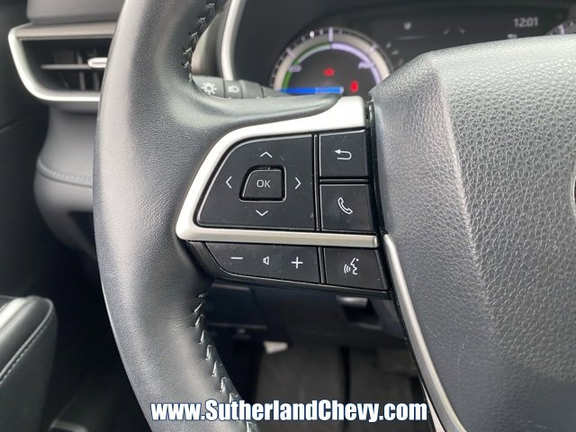 Used 2022 Toyota Highlander XLE image 21