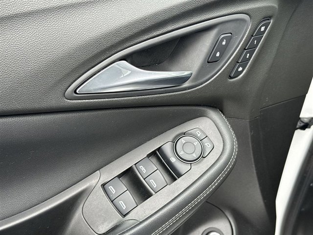 Certified 2021 Buick Encore GX Essence w/ Advanced Technology Package FWD image 26