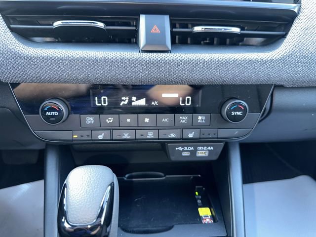 Used 2026 Subaru Outback Limited AWD/4WD image 19