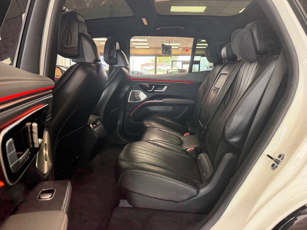 Used 2023 Mercedes-Benz EQS 580 4MATIC SUV image 18