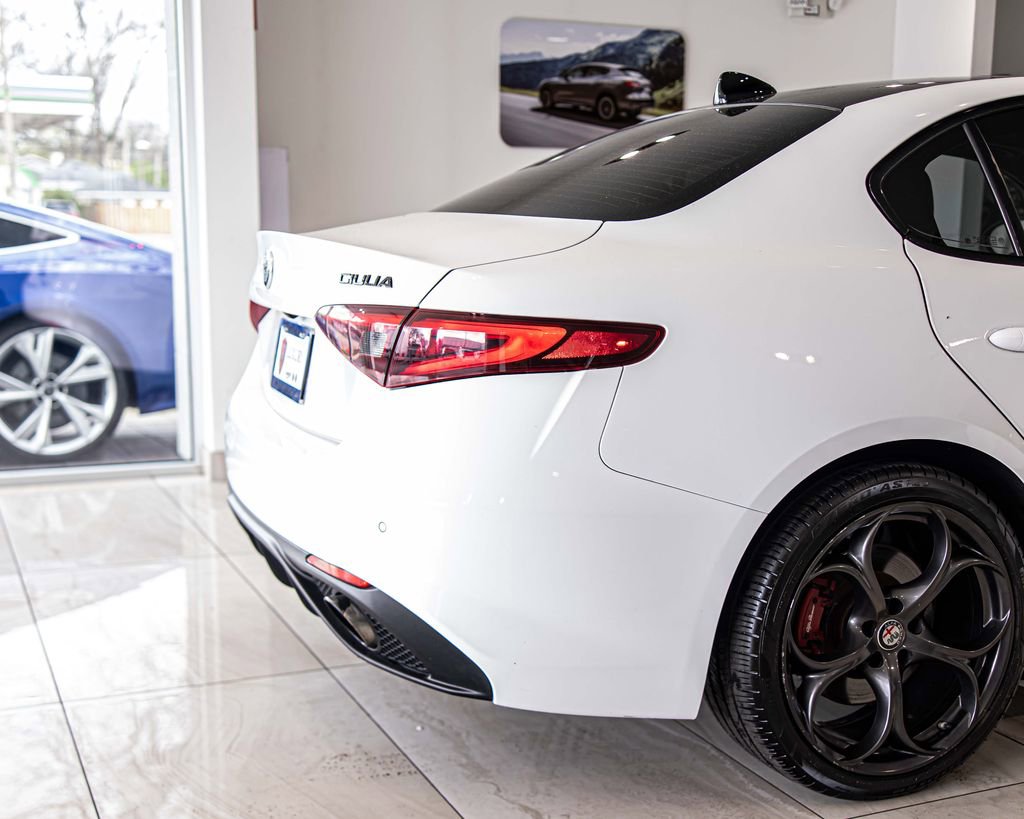 Used 2019 Alfa Romeo Giulia Ti Sport w/ Quick Order Package 22U Sport image 12
