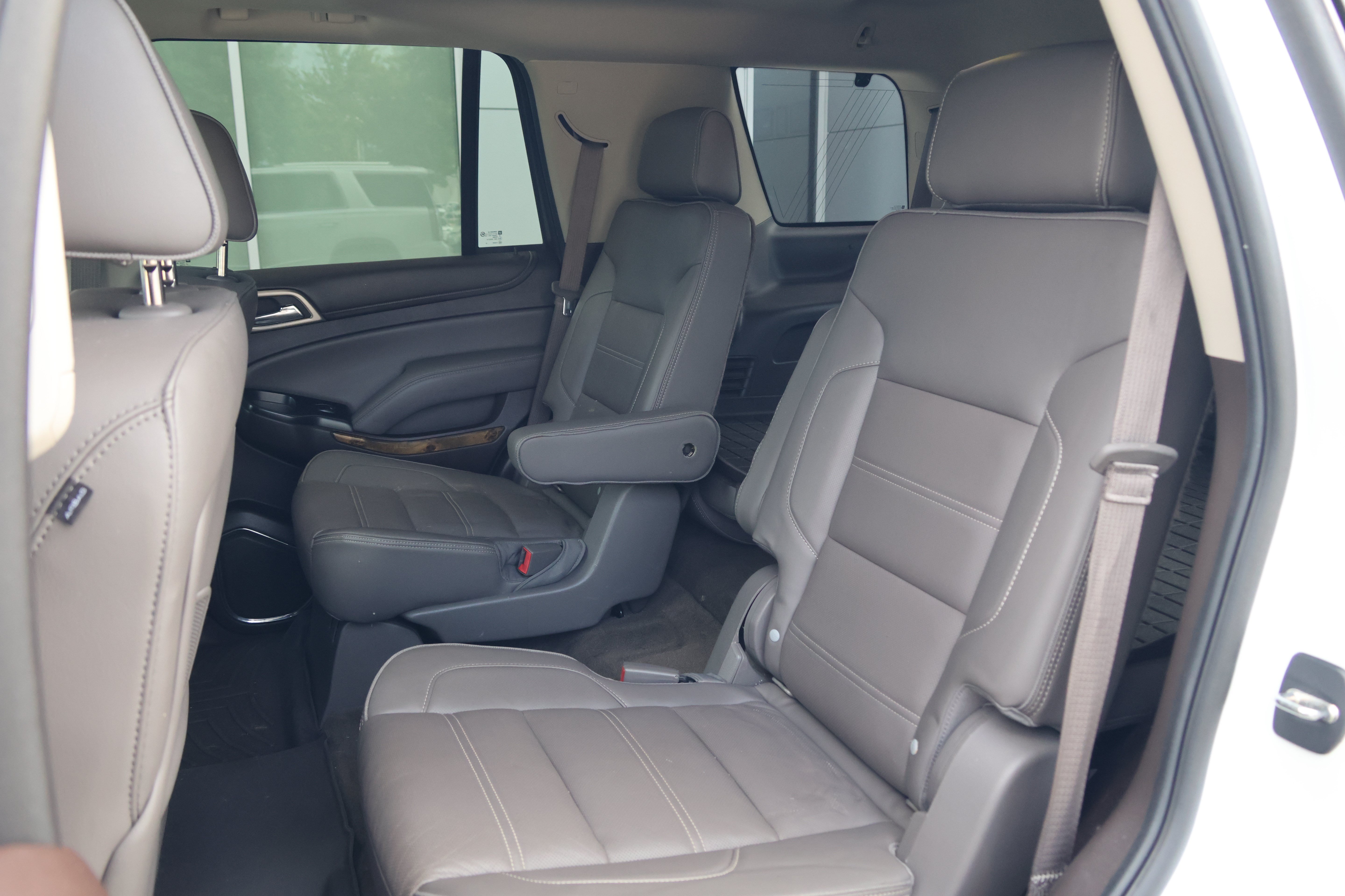 Used 2016 GMC Yukon Denali w/ Open Road Package RWD image 37