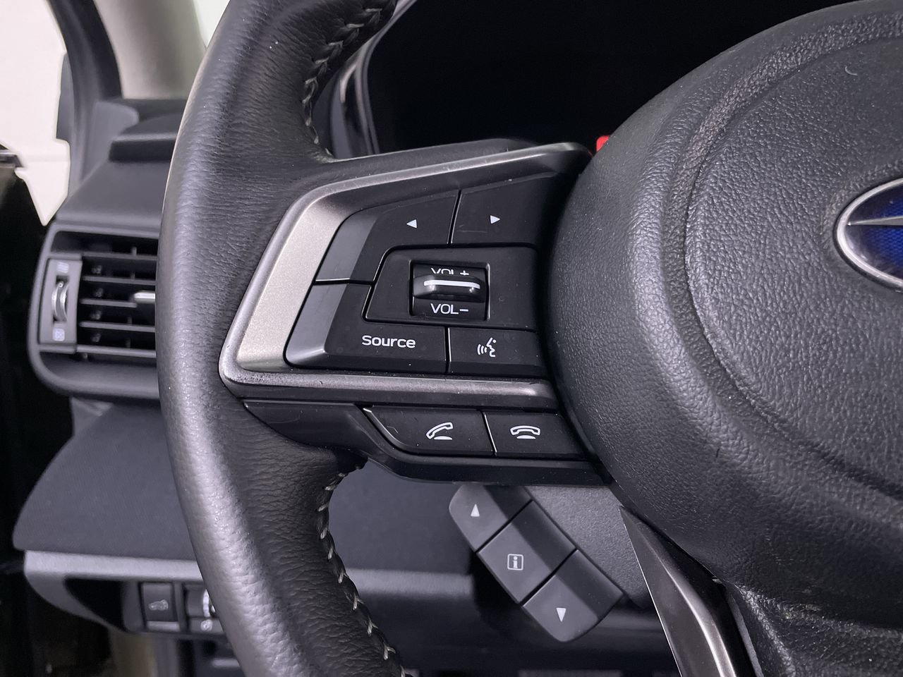 Used 2020 Subaru Outback Premium AWD/4WD image 24