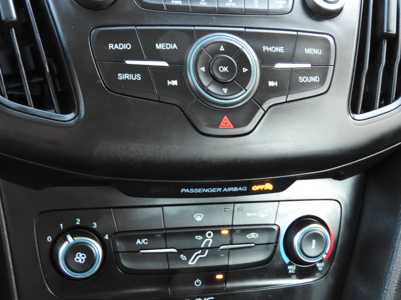 Used 2017 Ford Focus SE image 14