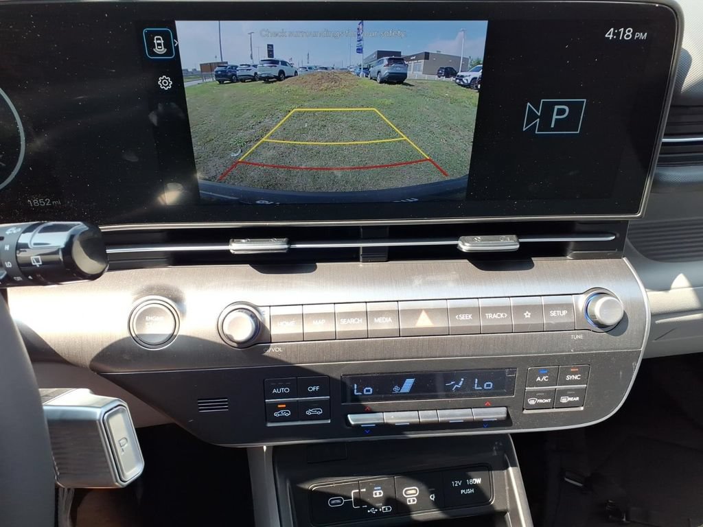 Used 2025 Hyundai Kona SEL FWD image 15