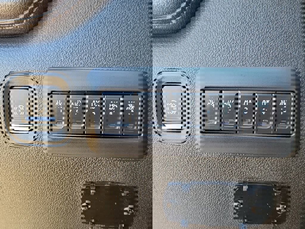 Used 2022 Chevrolet Silverado 3500 LT w/ Texas Edition image 25