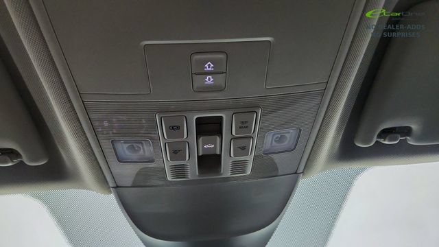 Used 2025 Volkswagen Taos SE AWD/4WD image 54