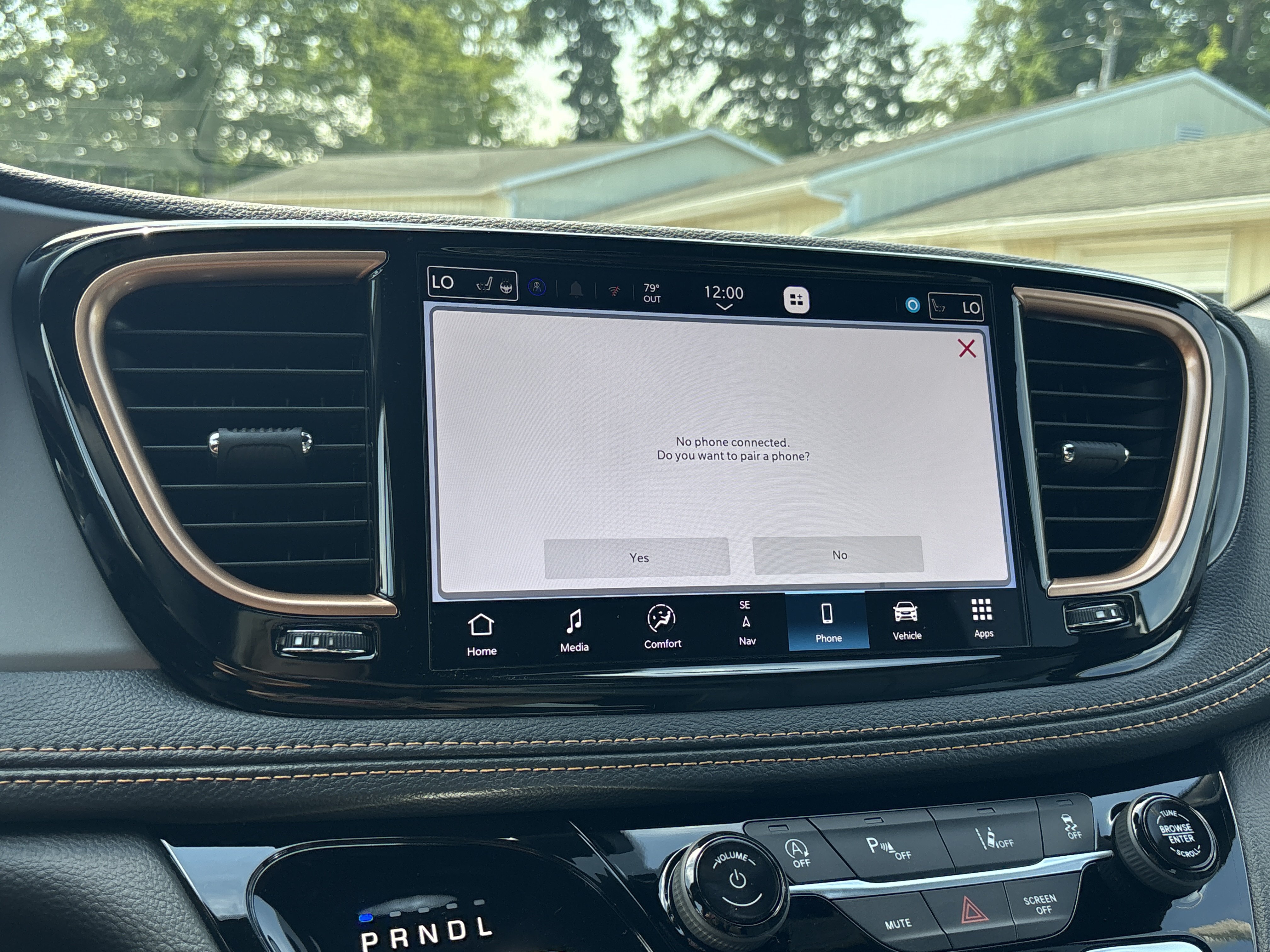 New 2027 Chrysler Pacifica Pinnacle FWD image 28