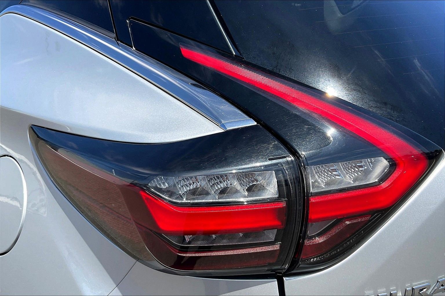 Used 2023 Nissan Murano SV image 33