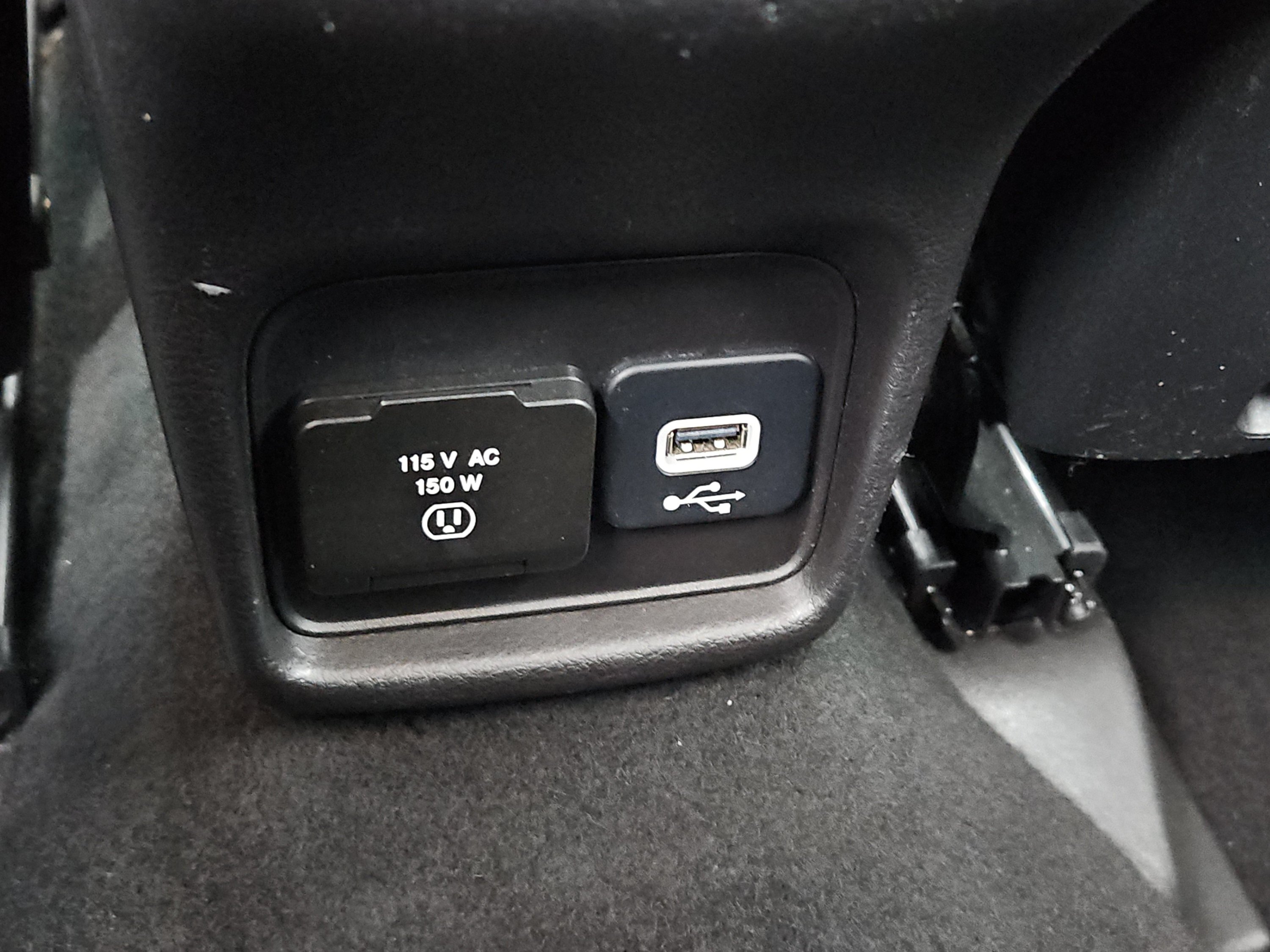 Used 2019 Jeep Compass Limited AWD/4WD image 13