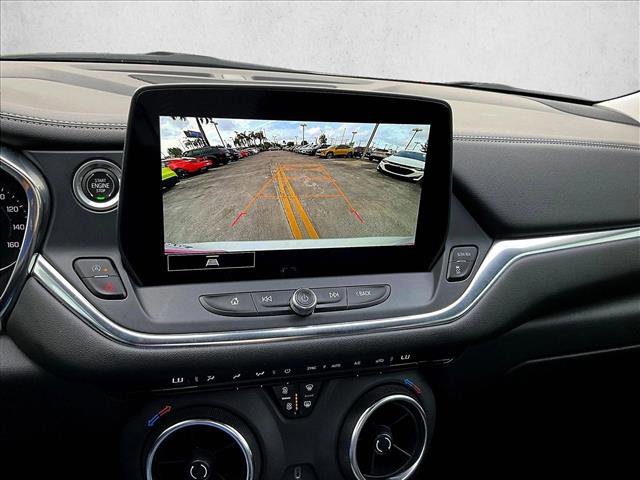 Used 2023 Chevrolet Blazer LT image 22