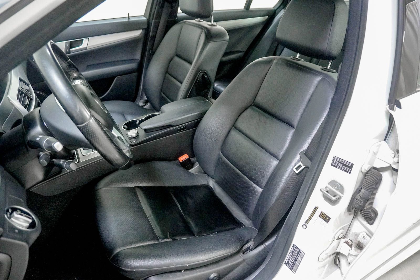 Used 2014 Mercedes-Benz C 300 4MATIC Sedan image 16