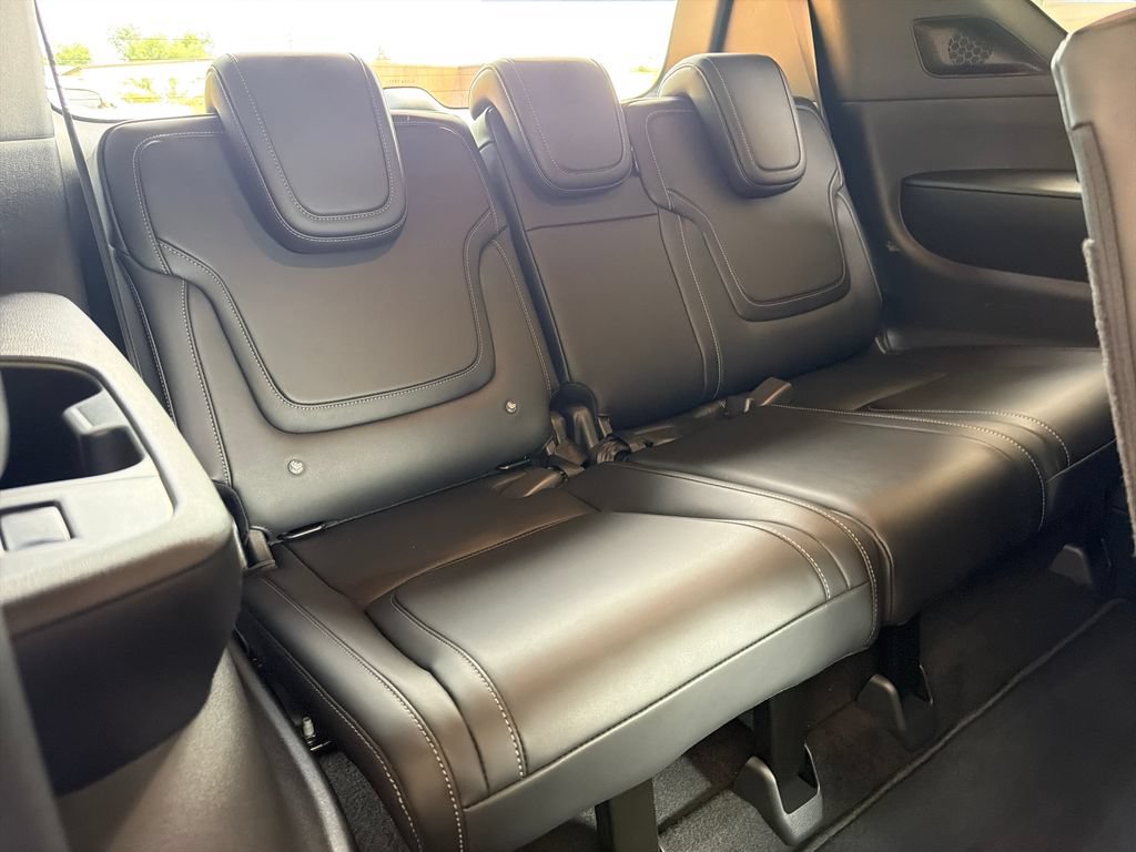 Used 2025 Nissan Armada PRO-4X AWD/4WD image 36