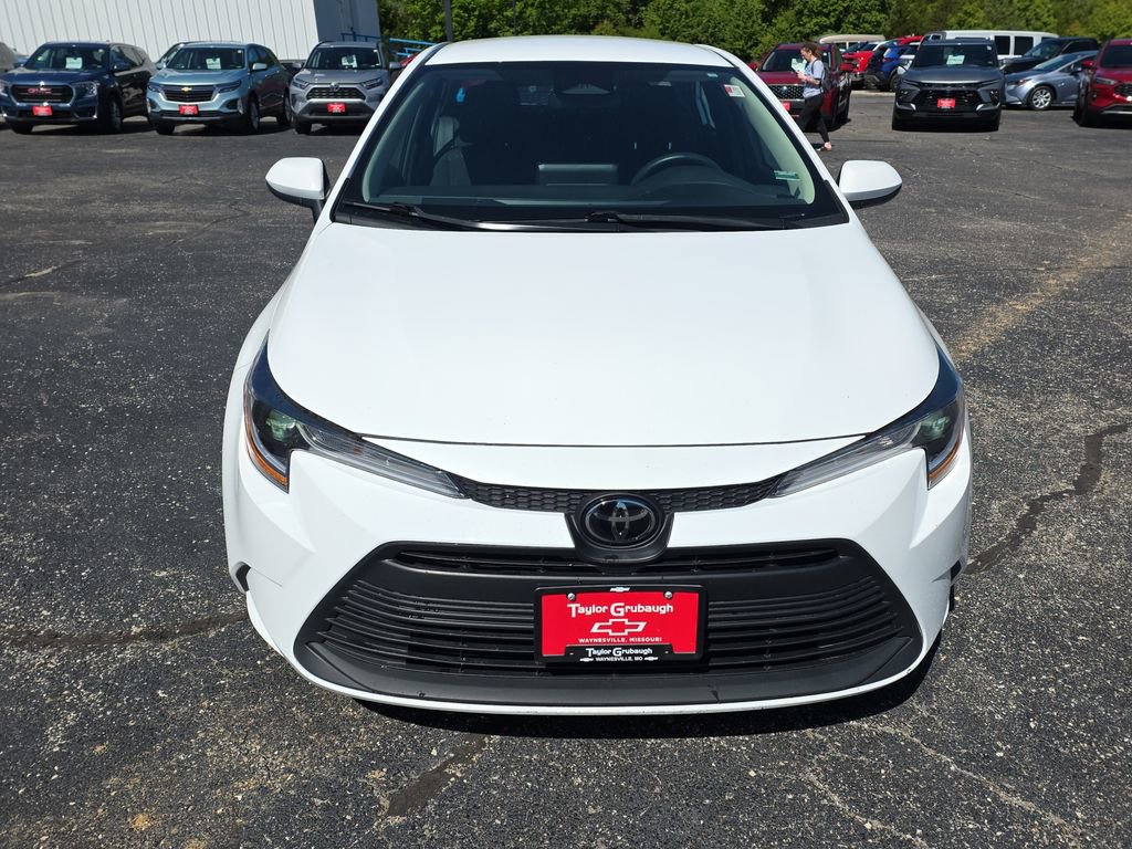 Used 2024 Toyota Corolla LE FWD image 3