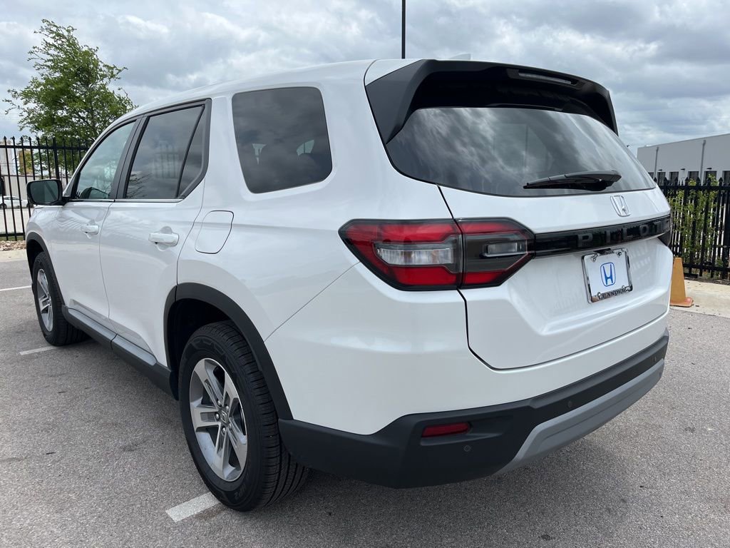 Certified 2025 Honda Pilot EX-L image 6