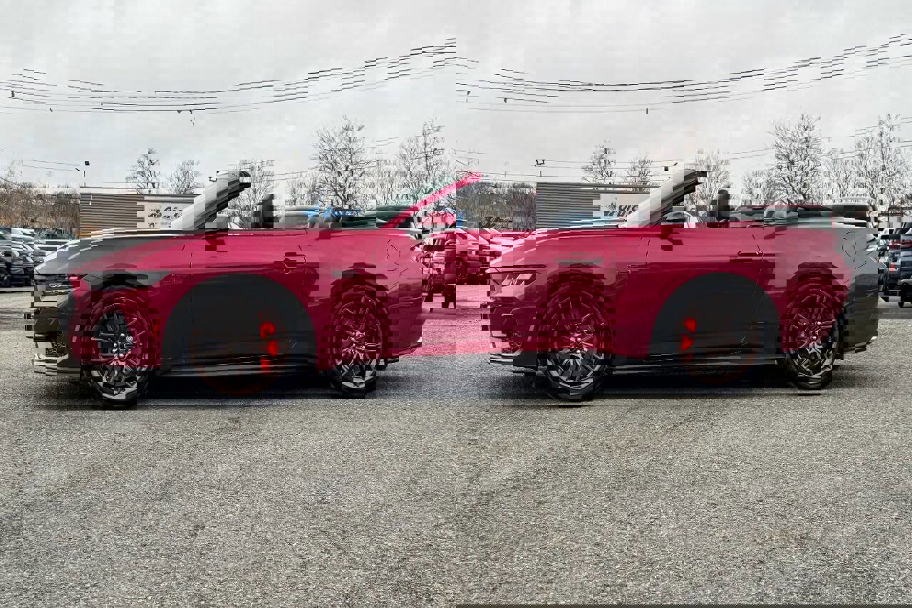 Used 2025 Ford Mustang GT Premium image 6