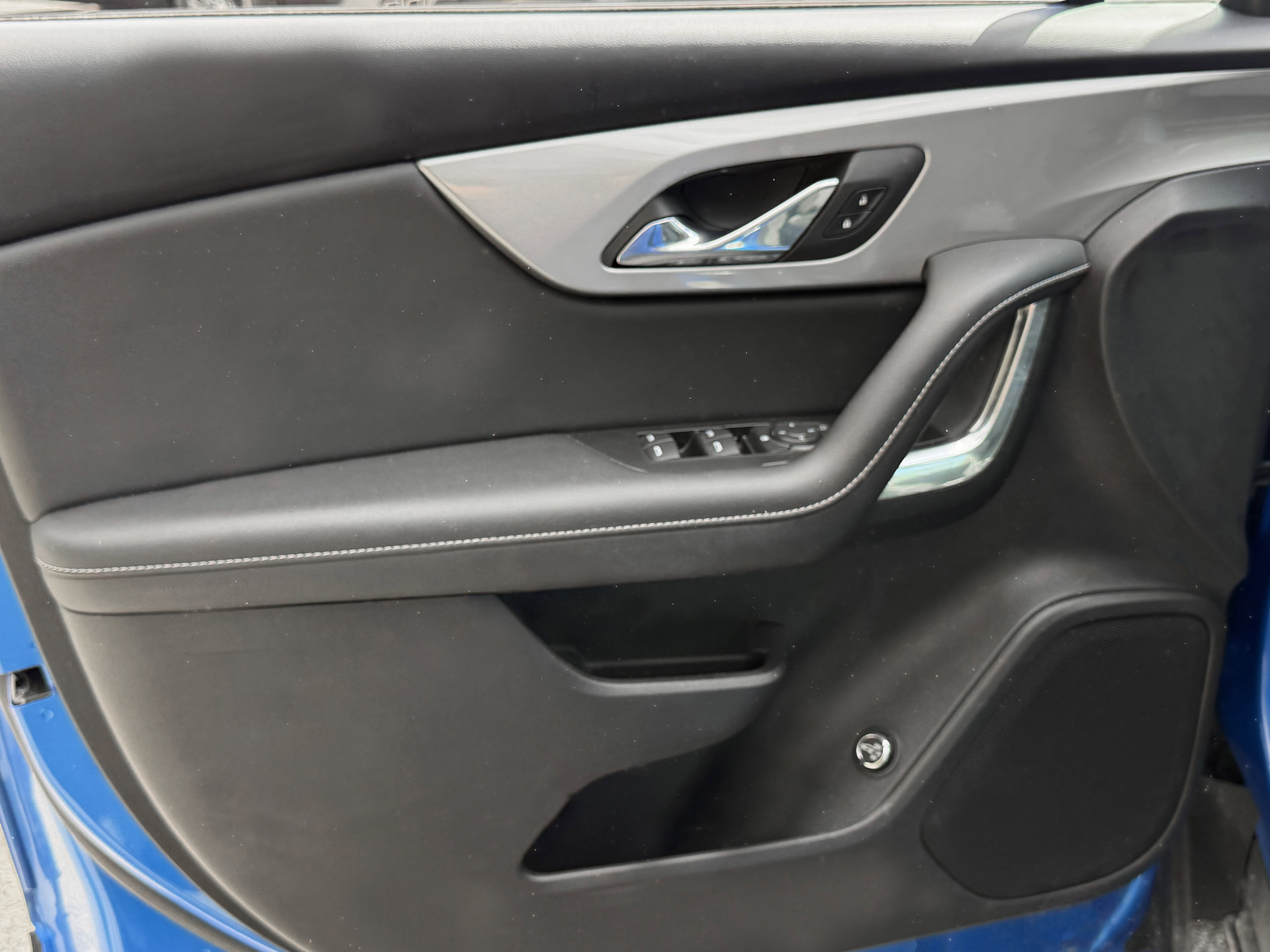 Used 2024 Chevrolet Blazer LT w/ Convenience Package image 5