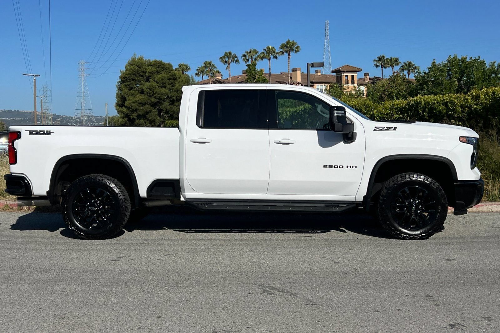 Used 2025 Chevrolet Silverado 2500 LTZ w/ Trail Boss Package AWD/4WD image 3