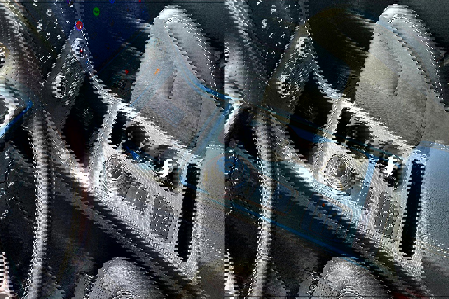 Used 2022 Ford Edge ST w/ Equipment Group 401A AWD/4WD image 15