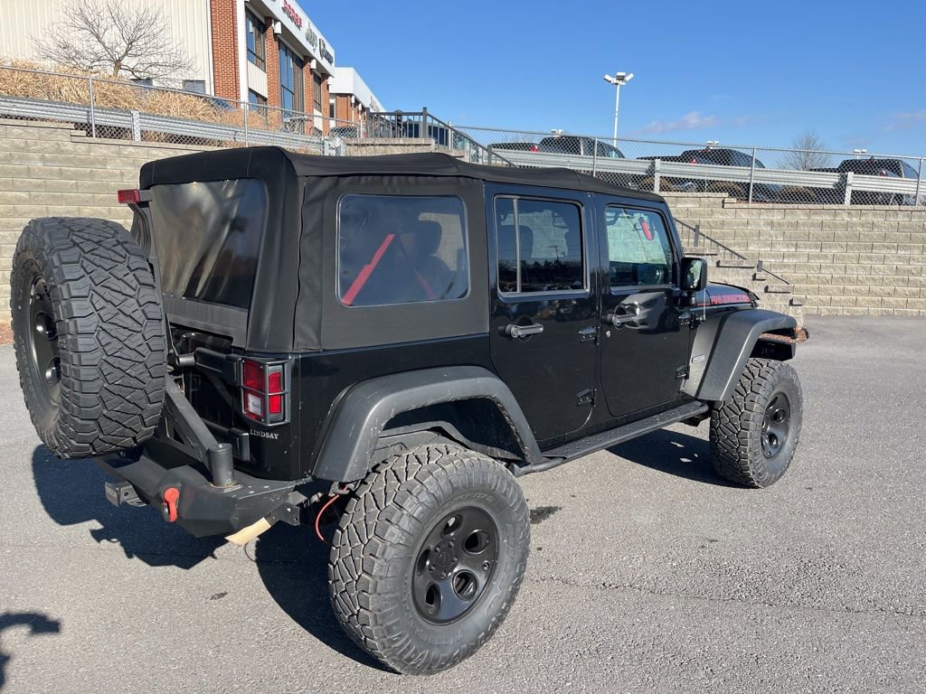 Used 2017 Jeep Wrangler Unlimited Rubicon image 40