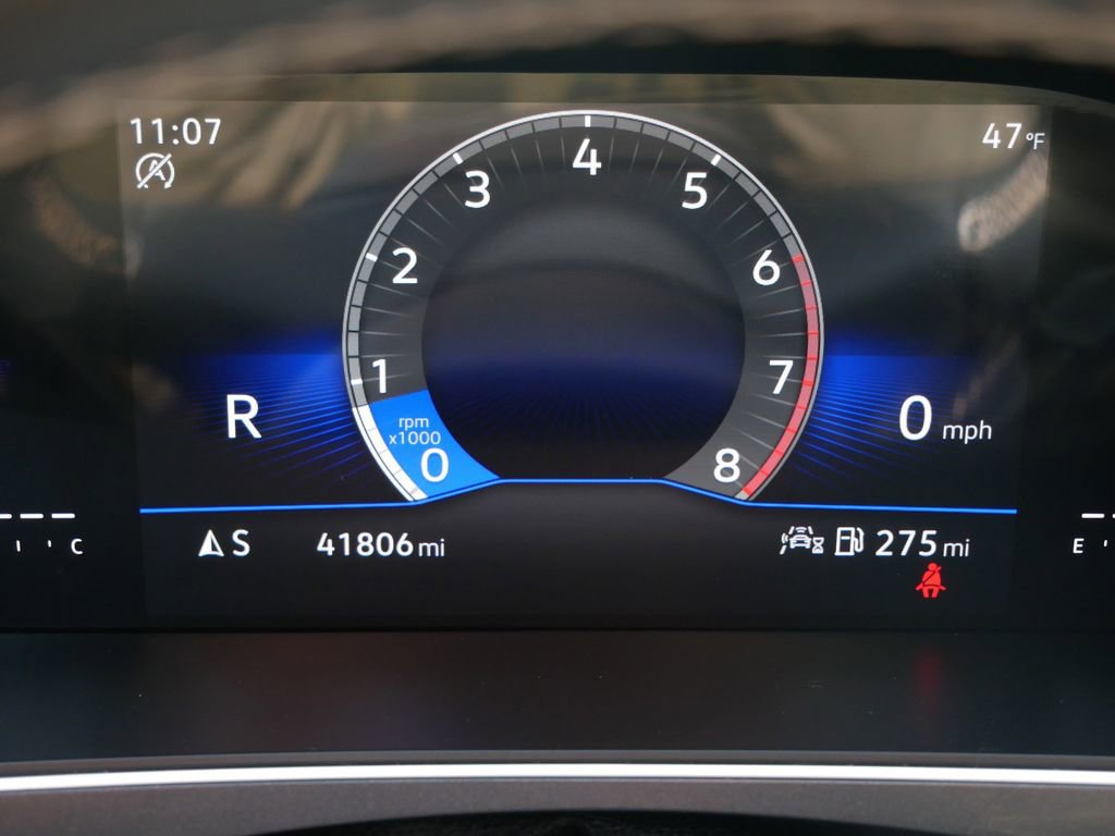 Used 2024 Volkswagen Tiguan Wolfsburg Edition image 27