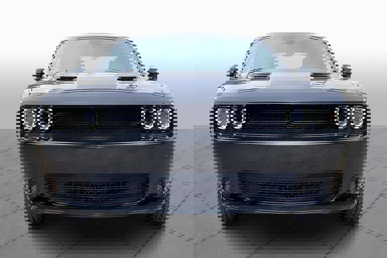 Used 2021 Dodge Challenger SXT w/ Blacktop Package image 4